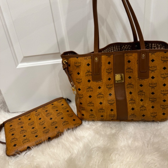 MCM Liz reversible tote MEDIUM and pouch - Picture 5 of 9